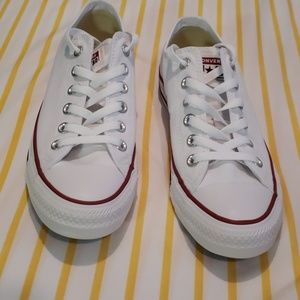 New Never Worn Converse All Star Sneakers